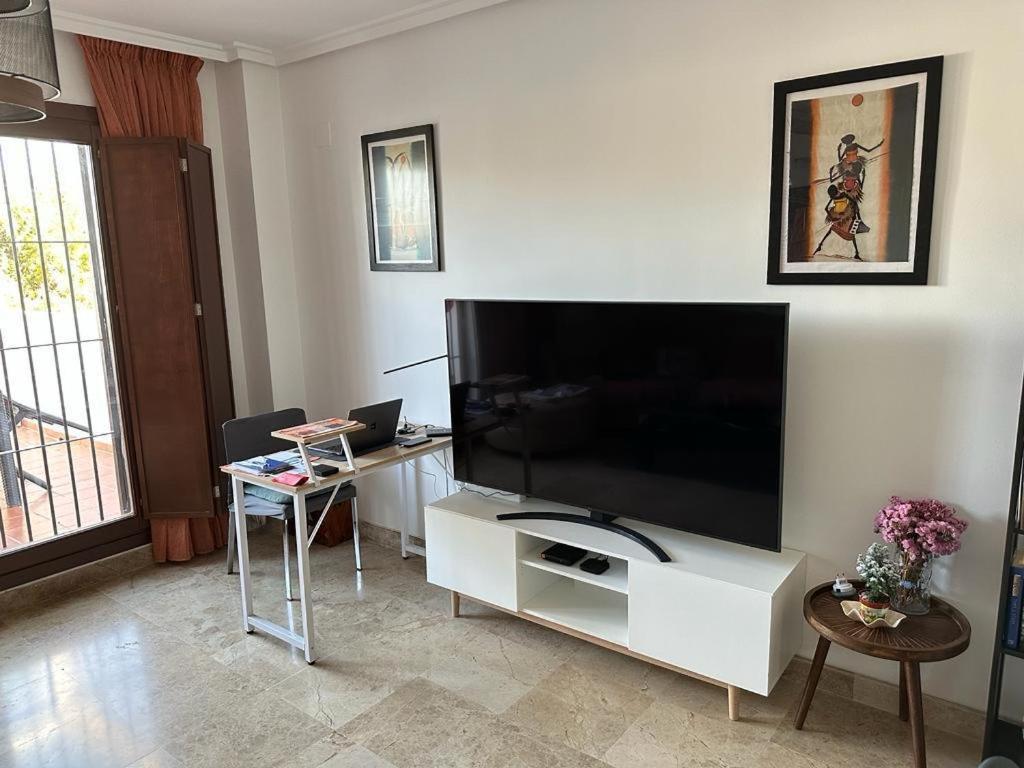 Modern Duplex With Large Panoramic View Terrace Villa Михас Екстериор снимка